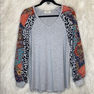 NWOT | ADORA V- NECK BUBBLE CONTRAST LONG SLEEVES